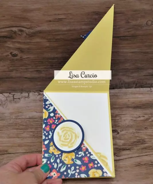 Video tutorial! Triangle Fold Intersecting Card. Fun fold using Abstract Impressions by Stampin' Up! Top open view